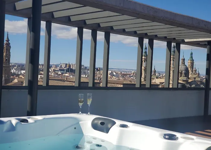 Atico Mejores Vistas Al Pilar Jacuzzi Y Garaje Zaragoza